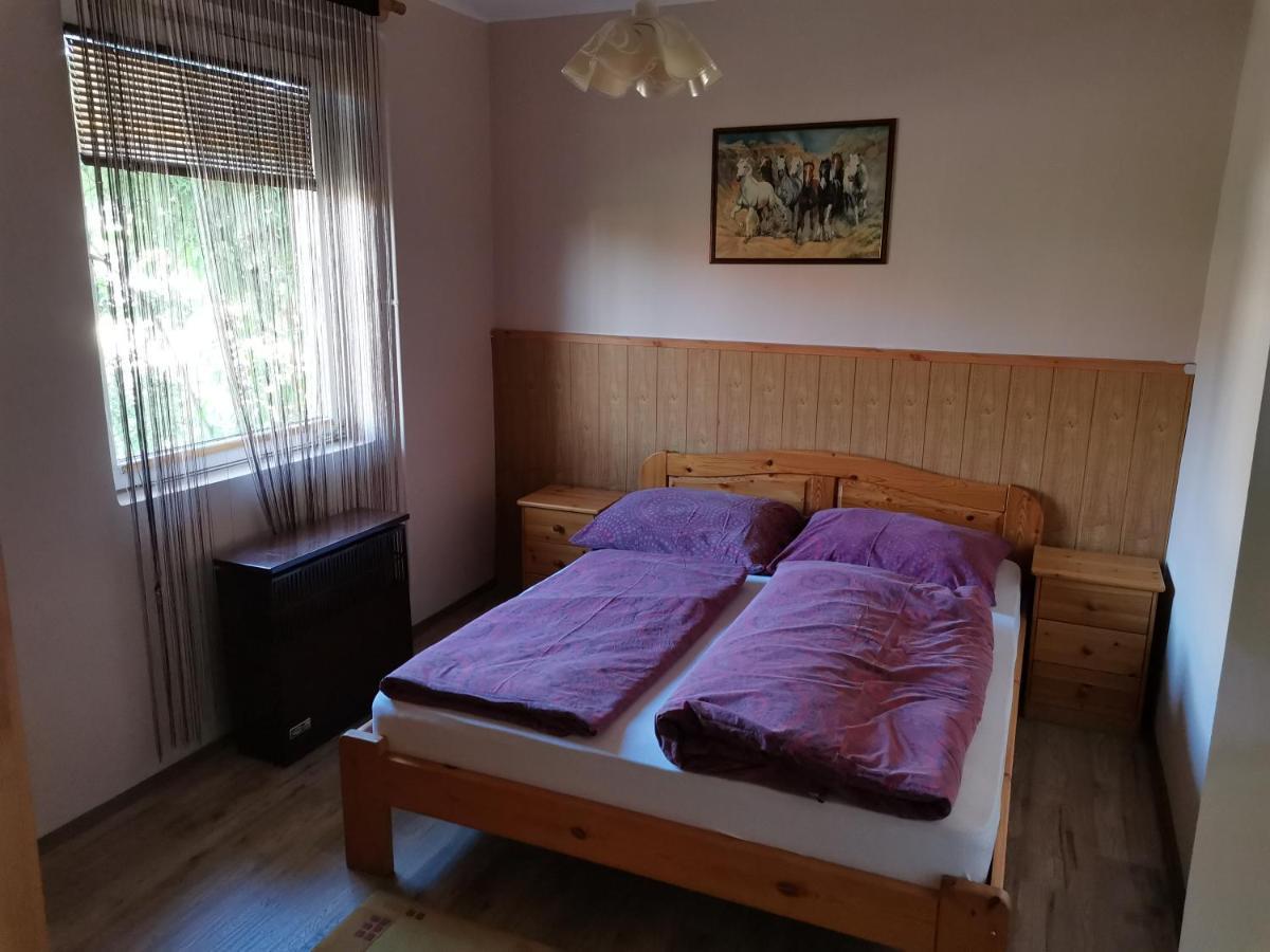 Appartement Roland Apartman à Balatonlelle Extérieur photo